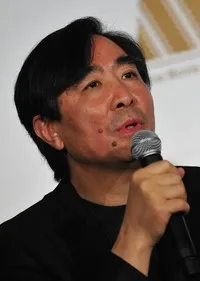 영화감독인 손건군의 대표 이미지