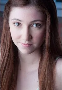 영화배우인 콜린 엘리자베스 브린의 대표 이미지