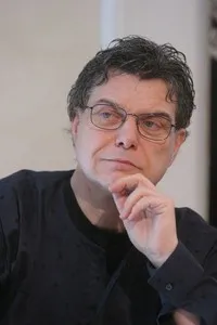 영화감독인 후고 데 아나의 대표 이미지