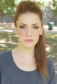 영화배우인 낸시 드 루시아의 대표 이미지