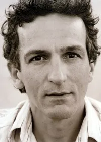 영화배우인 헨리 아르놀드의 대표 이미지