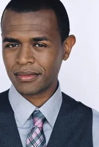 영화배우인 제임스 졸리의 대표 이미지