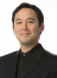 영화배우인 스티브 번의 대표 이미지