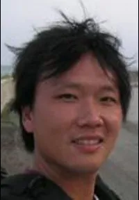 영화감독인 쿠앙 리의 대표 이미지
