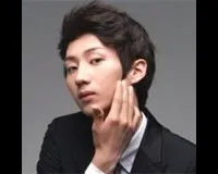영화배우인 윤태민의 대표 이미지