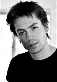 영화배우인 미코 네우보넨의 대표 이미지