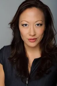 영화배우인 그레이스 로우의 대표 이미지