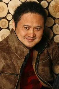 영화감독인 장위엔의 대표 이미지