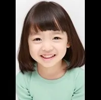 탤런트인 강지우의 대표 이미지