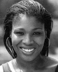 영화배우인 아베나 아이보의 대표 이미지