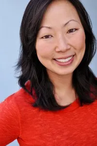 영화배우인 에이미 앤더슨의 대표 이미지