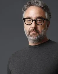 영화배우인 폴 샤크먼의 대표 이미지