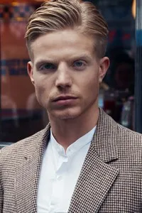 영화배우인 찰리 파머 로스웰의 대표 이미지