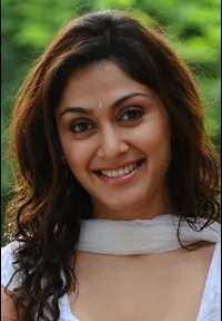 영화배우인 만자리 파드니스의 대표 이미지