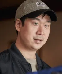 영화감독인 김용훈의 대표 이미지
