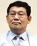대학교수인 윤현수의 대표 이미지