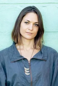 음악감독인 앰버 루바스의 대표 이미지