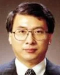 대학교수인 윤병우의 대표 이미지