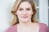 영화배우인 막달레나 크론슈라거의 대표 이미지