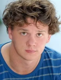 영화배우인 안드라스 오트보스의 대표 이미지