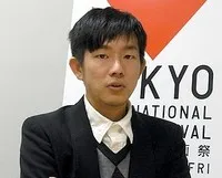 영화감독인 츠타 테츠이치로의 대표 이미지