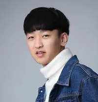 영화배우인 신재훈의 대표 이미지