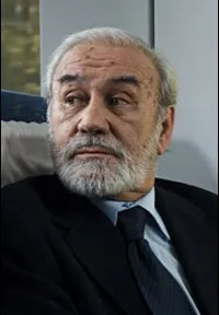영화배우인 넬슨 빌라그라의 대표 이미지
