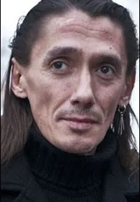 영화배우인 베르칸 살의 대표 이미지