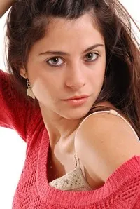 영화배우인 야니나 그루덴의 대표 이미지