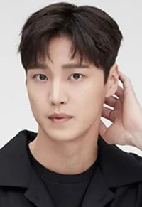 탤런트인 이태환의 대표 이미지