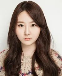 영화배우인 강하린의 대표 이미지