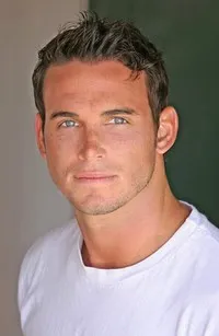 영화배우인 사일러스 게이터의 대표 이미지