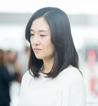 영화배우인 사나다 마스미의 대표 이미지