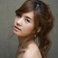 영화배우, 탤런트인 한시연의 대표 이미지