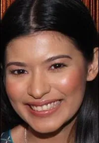 영화배우인 아순타 드 로시의 대표 이미지