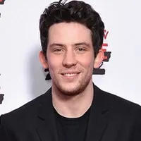 영화배우인 조쉬 오코너의 대표 이미지