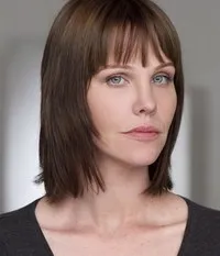 영화배우인 로즈 스탈의 대표 이미지