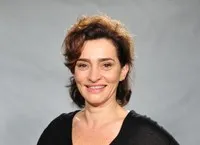 영화배우인 지젤리 프로에스의 대표 이미지