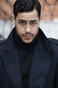 영화배우인 데이빗 카란자의 대표 이미지