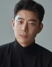 탤런트, 공연제작자, 영화배우인 이창욱의 대표 이미지