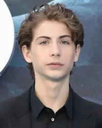 영화배우인 제이콥 트렘블레이의 대표 이미지