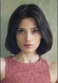 영화배우인 이르메나 치치코바의 대표 이미지