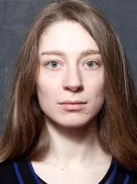 영화배우인 캐틀린 모르게나이어의 대표 이미지