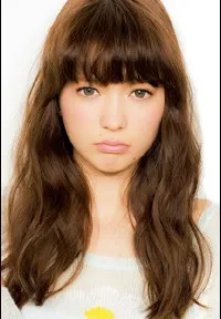 모델인 야기 아리사의 대표 이미지
