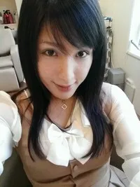 영화배우인 이오나의 대표 이미지