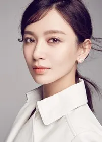영화배우인 시시의 대표 이미지
