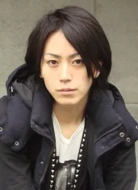 영화배우인 히로세 토모키의 대표 이미지