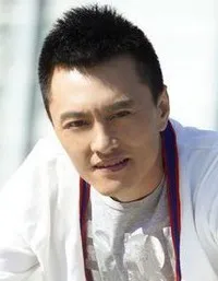 영화배우인 국영진의 대표 이미지