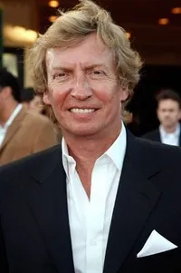 영화기획자인 나이젤 리스고에의 대표 이미지