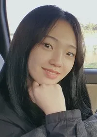 영화배우인 신햇빛의 대표 이미지